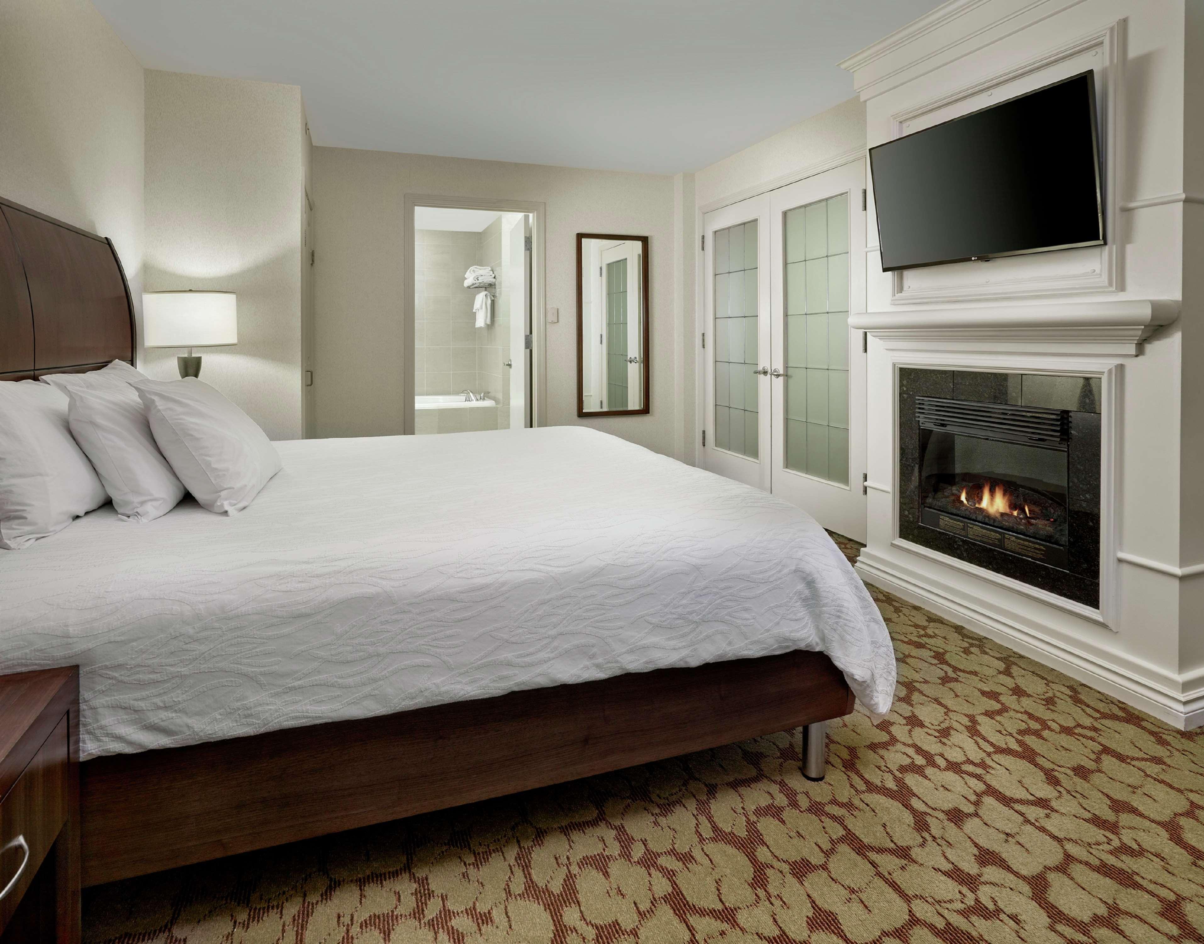 Hilton Garden Inn West Edmonton Exterior foto
