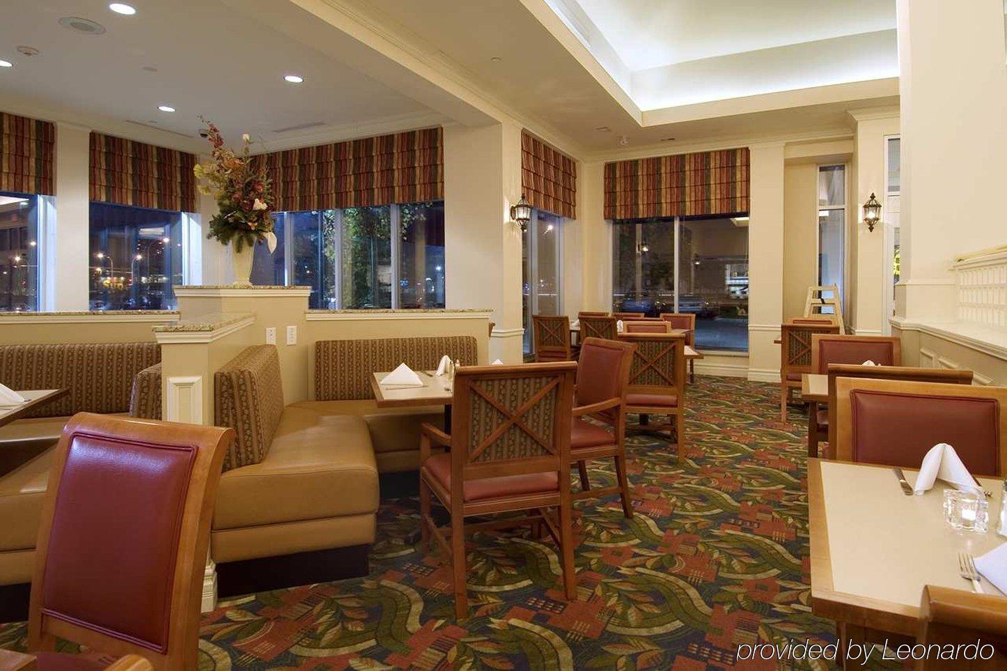 Hilton Garden Inn West Edmonton Restaurant foto