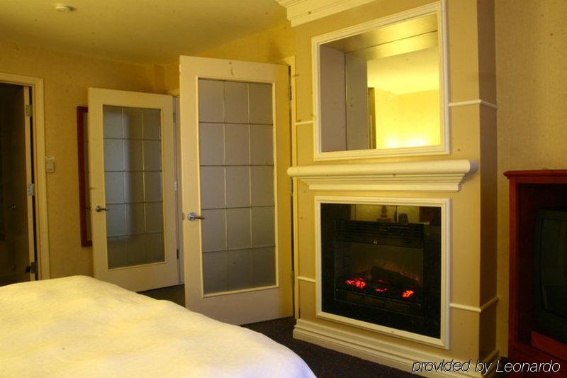 Hilton Garden Inn West Edmonton Zimmer foto