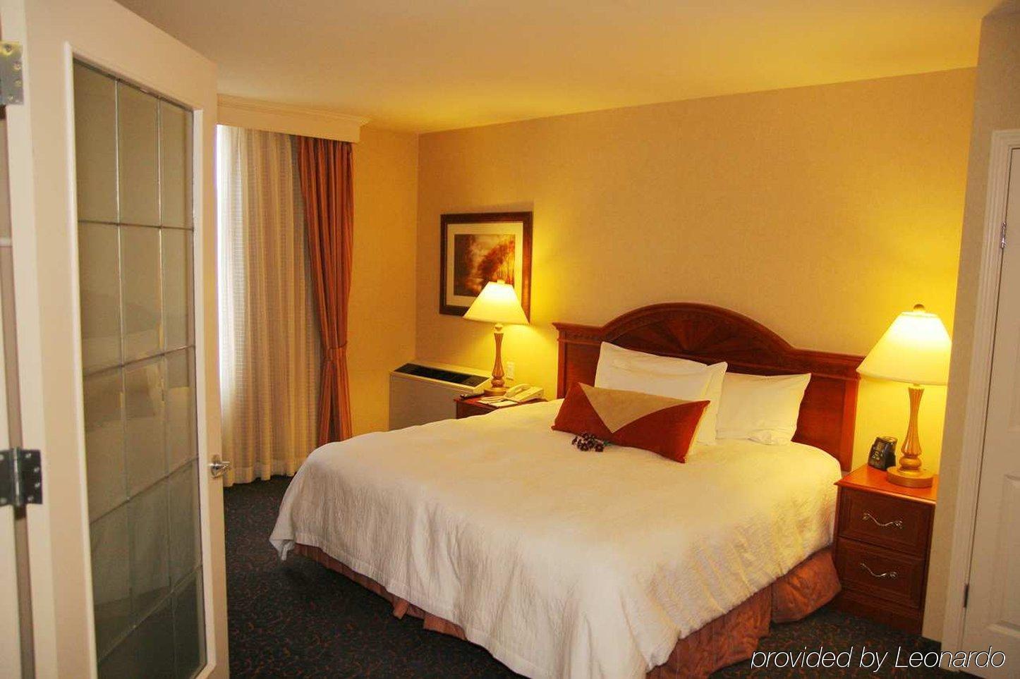 Hilton Garden Inn West Edmonton Zimmer foto